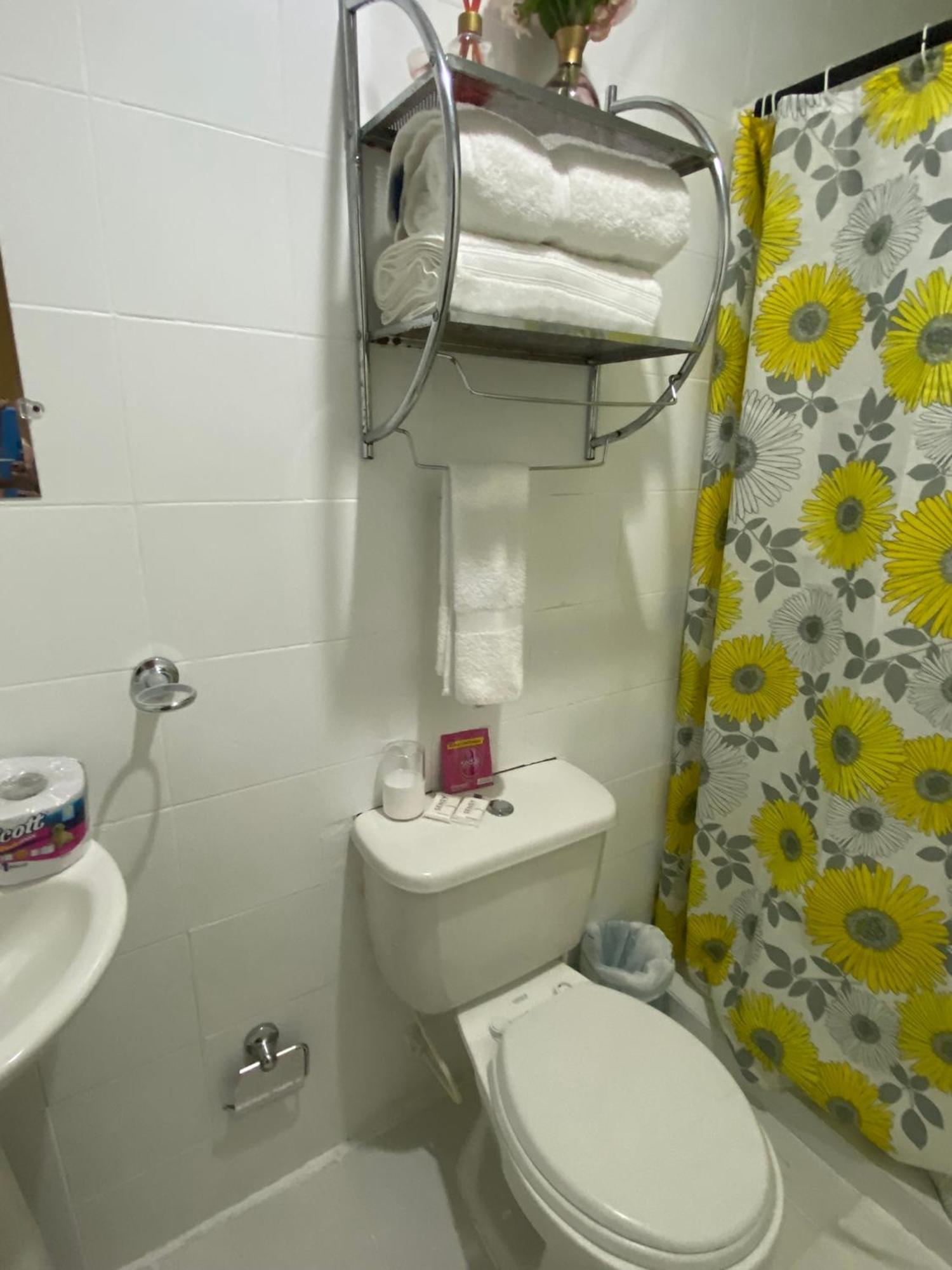 Bed and Breakfast Casa Renacer Картахена Экстерьер фото